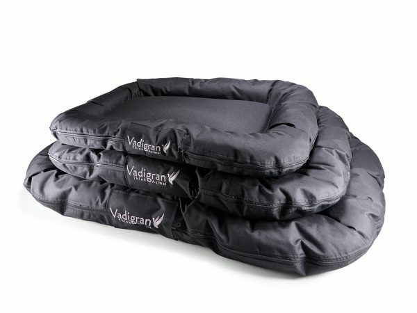 Matras Outdoor nylon zwart 120x74x10cm